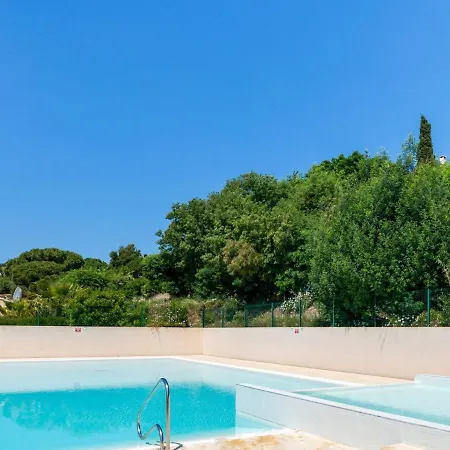 Daire Les Coteaux De La Nartelle-22 By Interhome